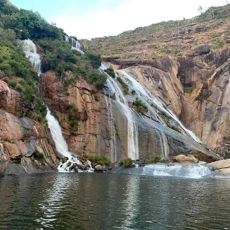 Ponte Olveira אכסניה Mazaricos